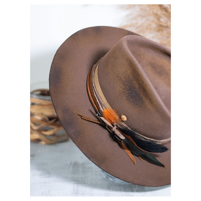 INDIEN - Brown