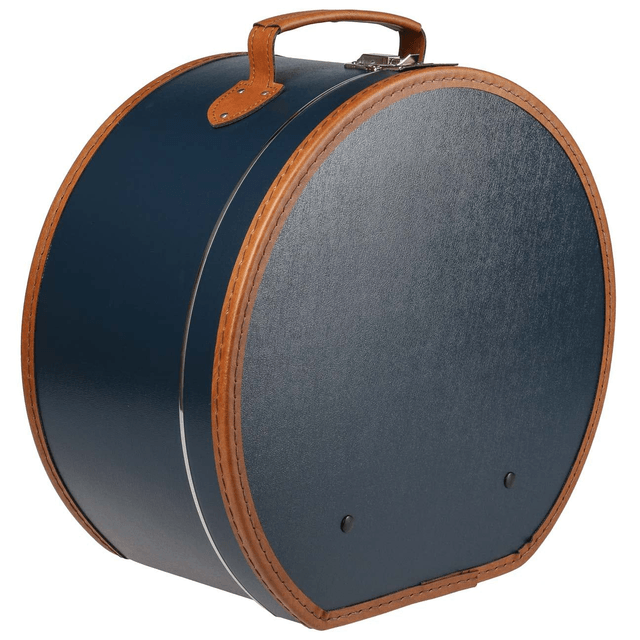 A HAT TRAVEL BOX