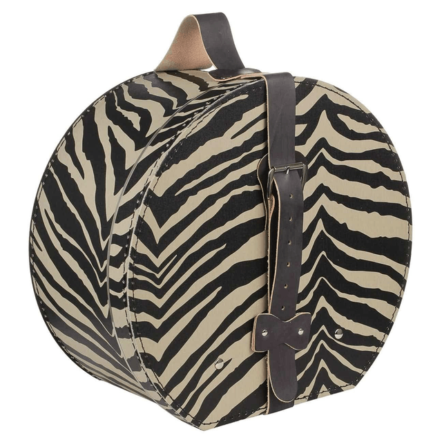 A HAT TRAVEL BOX